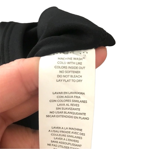 Fabletics Avery Black Long Sleeve Get It Twisted Crop Top - Size Medium - Picture 9 of 11